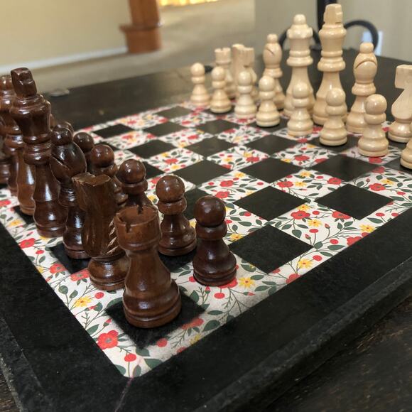 Scrapbook Chess Set - Vintage Flowers - Picture 4 of 11